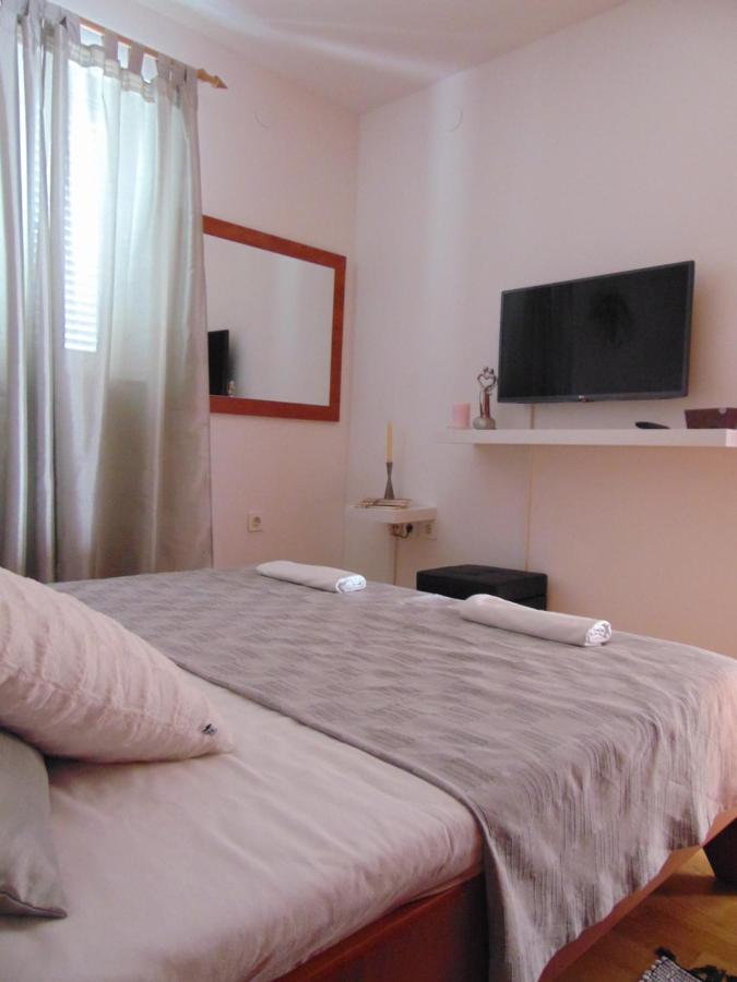 Apartments Petra Biograd Na Moru Εξωτερικό φωτογραφία